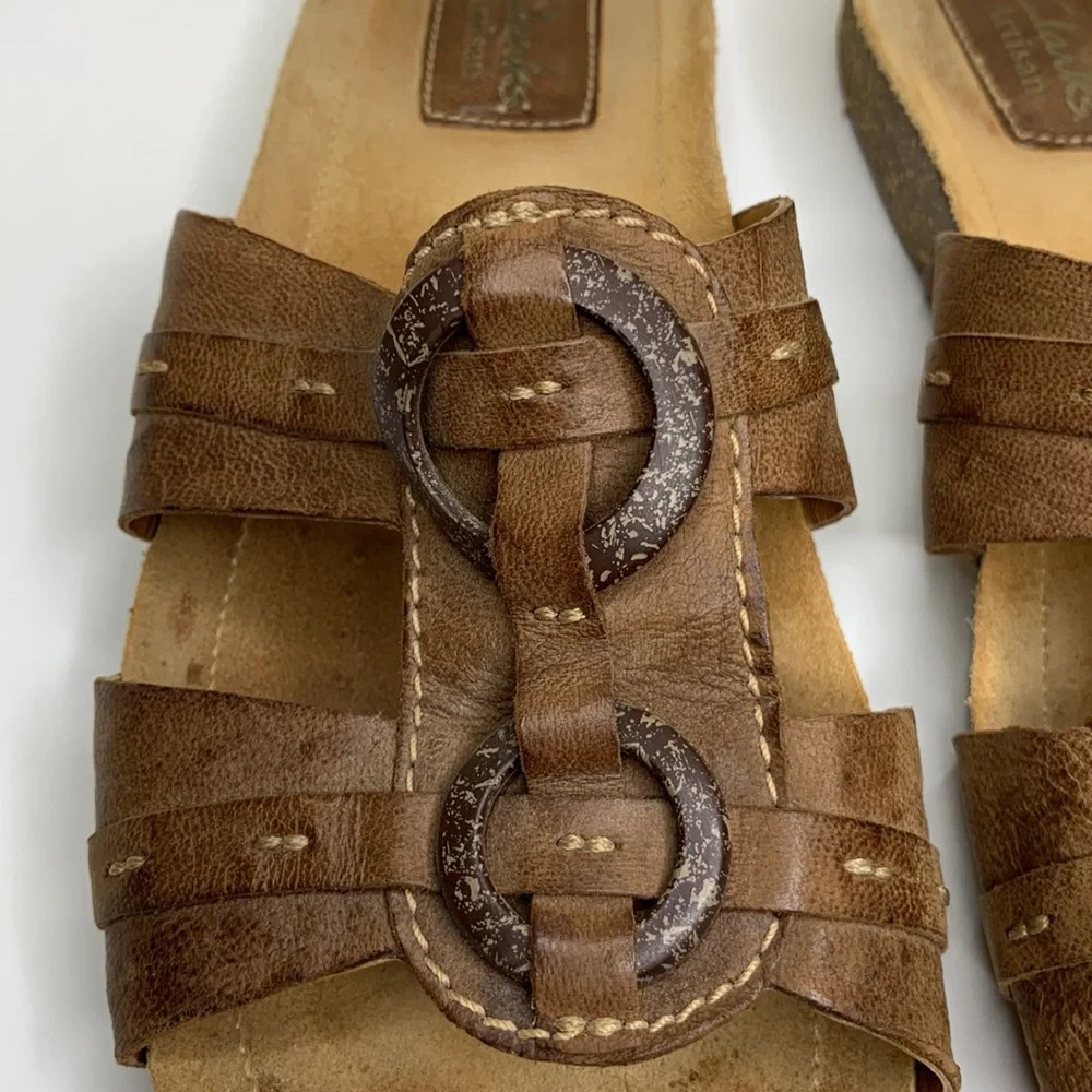 Clarks casual distressed